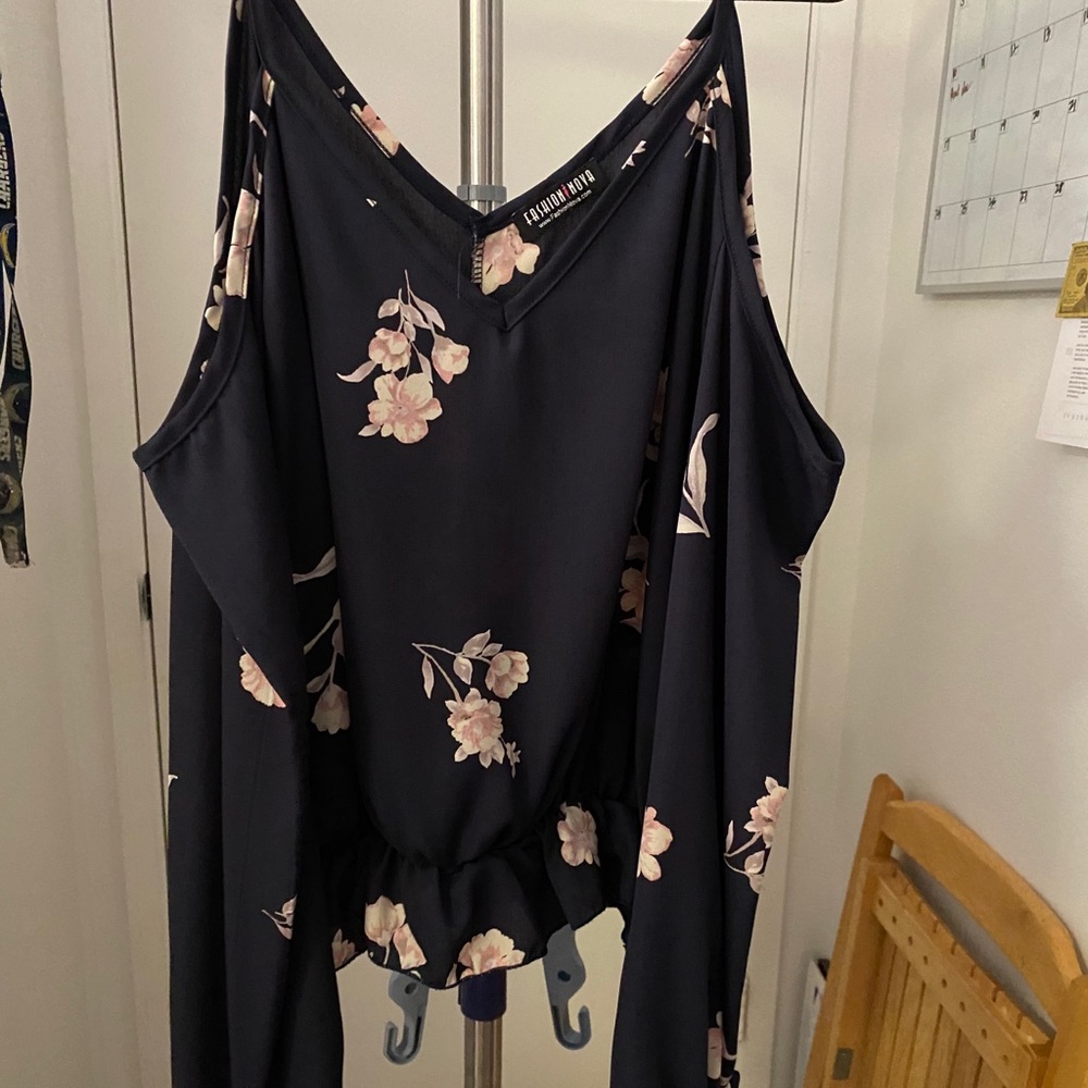 Open shoulder top